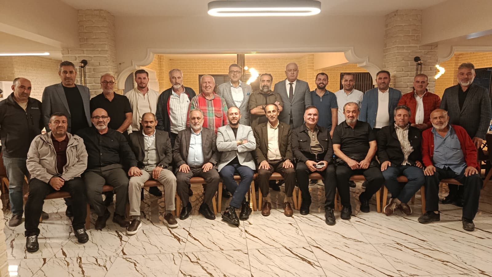 Sakarya iş dünyasının güçlü isimleri aynı sofrada buluştu